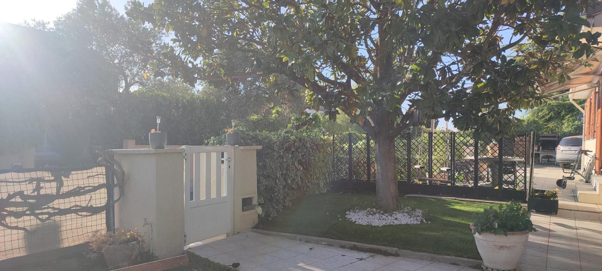 Maison T2 Avec Petit Jardin Dans Impasse Calme Baillargues Esterno foto