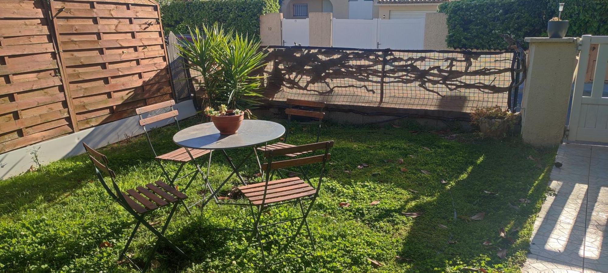 Maison T2 Avec Petit Jardin Dans Impasse Calme Baillargues Esterno foto